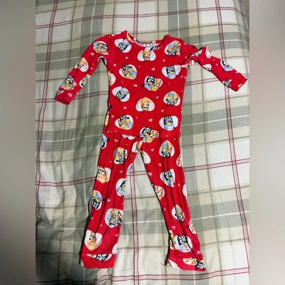 Bluey Kids Pajama Set - Picture 1 of 3